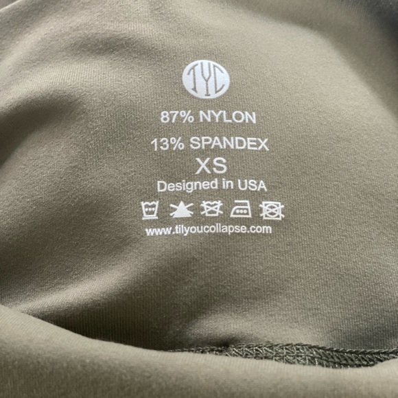 ✨NWT TYC Till You Collapse Leggings✨ - Picture 8 of 9